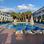 Apartment Les Pieds Dans L'eau En Corse ! Moriani Plage