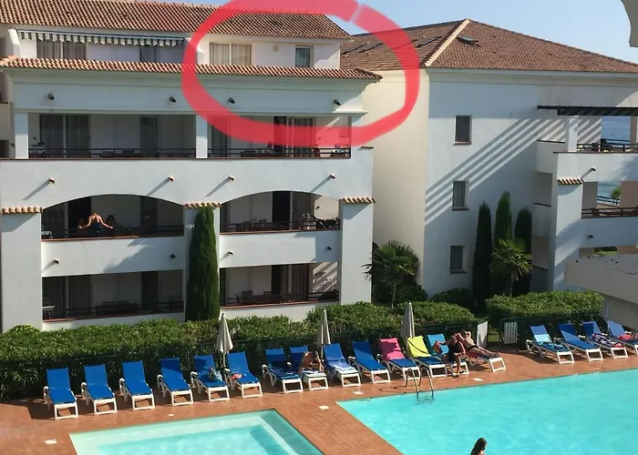 Les Pieds Dans L'eau En Corse !