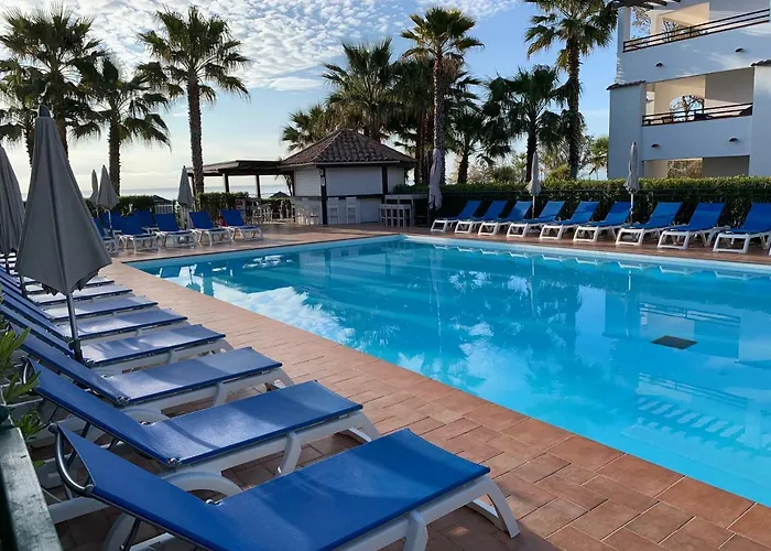 Appartement Les Pieds Dans L'eau En Corse ! *